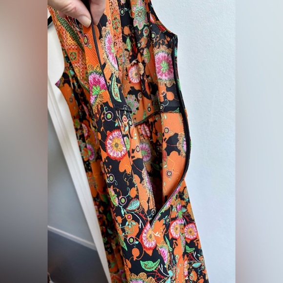 Vintage Floral Orange Sleeveless Dress - Made in Canada - Picture 6 of 8